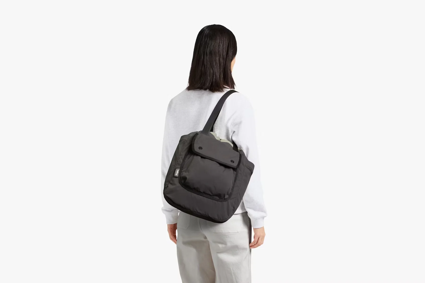 Bellroy Cinch Tote Sand Dune - Image 11