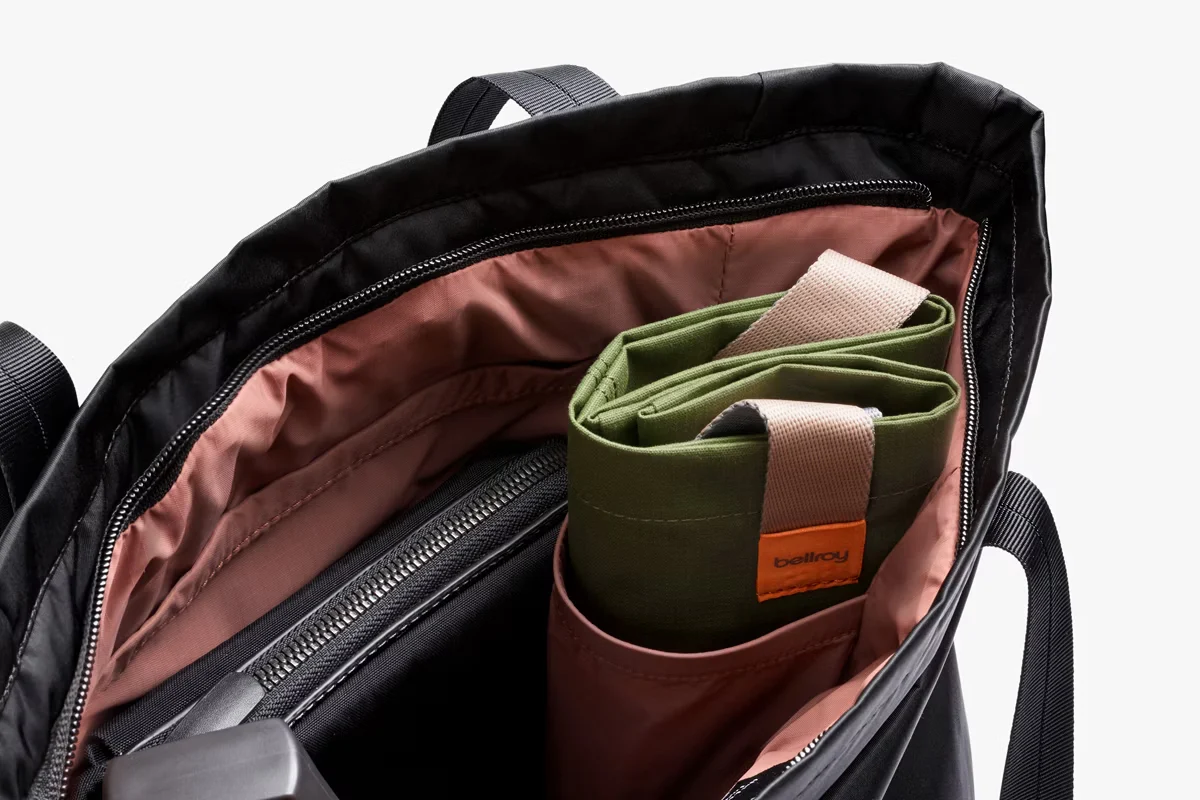 Bellroy Laneway Totepack Ink - Image 3