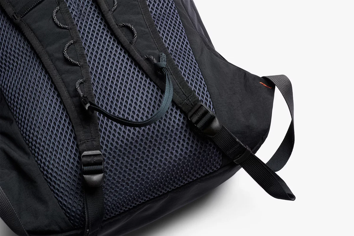 Bellroy Lite Daypack Black - Image 3