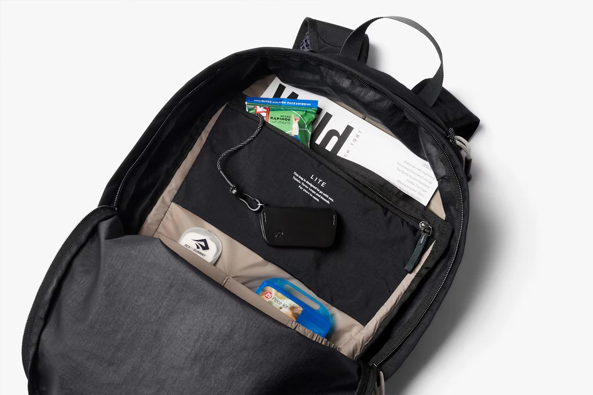 Bellroy Lite Daypack Black - Image 4