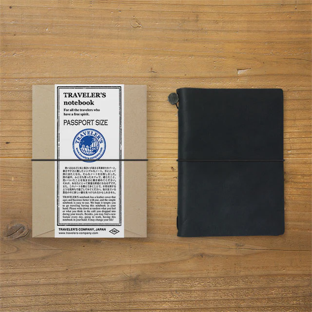 TRAVELER'S notebook Passport Black - Image 12