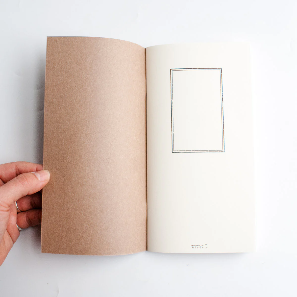 TRAVELER'S notebook 002 Grid notebook - Image 4