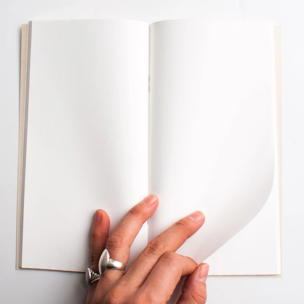 TRAVELER'S notebook 013 Lightweight Paper notebook - Image 3